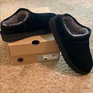 UGG classic slipper